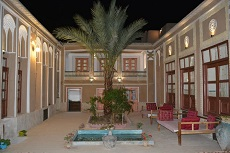 Tarooneh traditional hotel