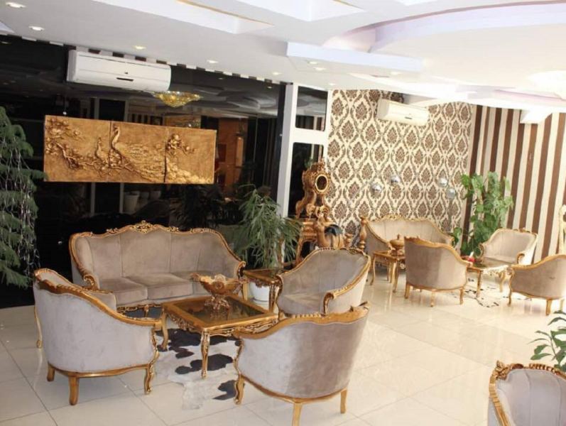 Arian Apartment Hotel in Shiraz