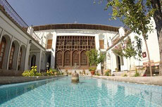 Atigh Hotel in Isfahan