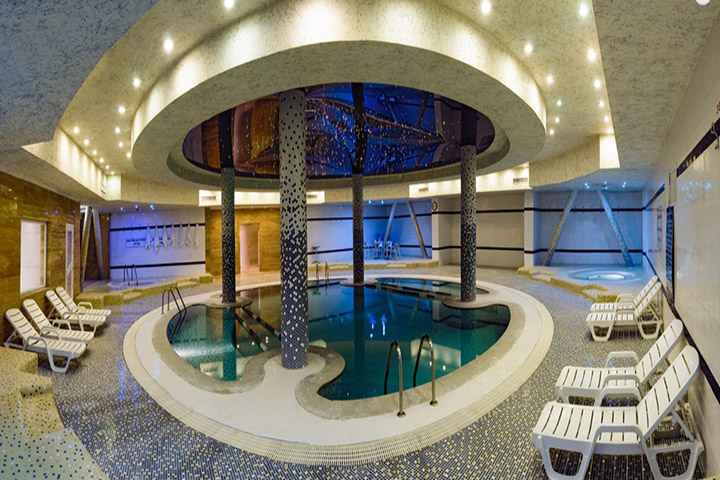 Chamran Grand Hotel in Shiraz