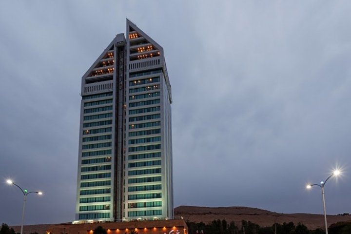 Chamran Grand Hotel in Shiraz