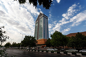 Chamran Grand Hotel