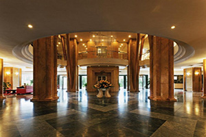 Chamran Grand Hotel