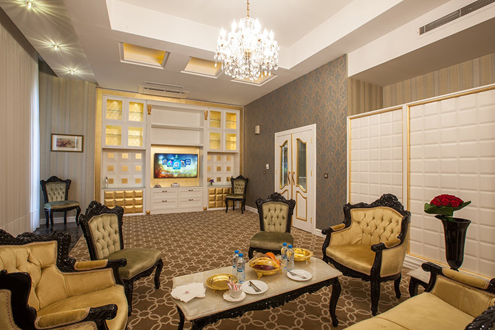 Espinas Hotel Tehran