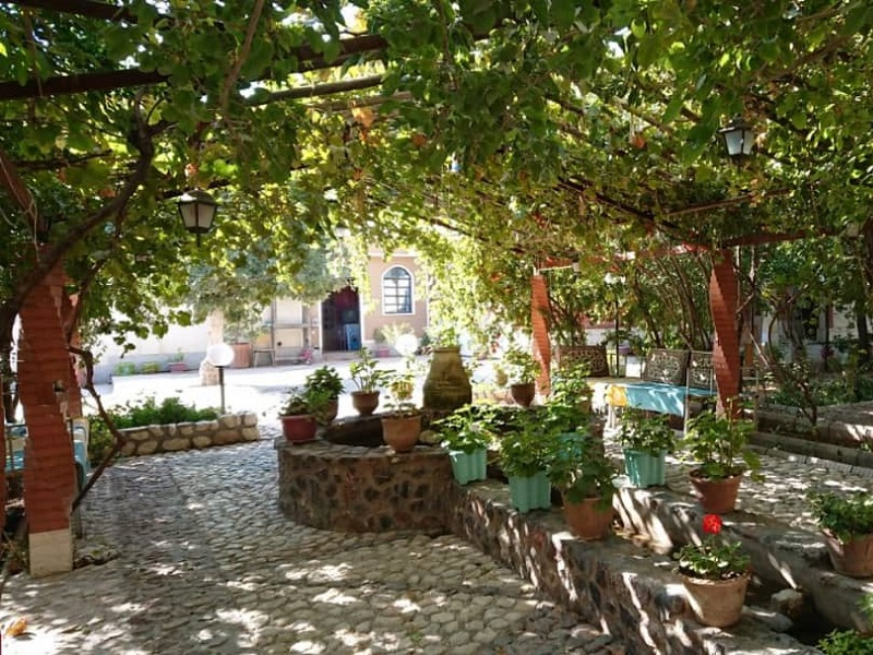 Godean Guesthouse in Mahan