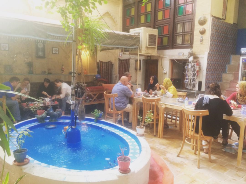 Golshan Hostel in Shiraz