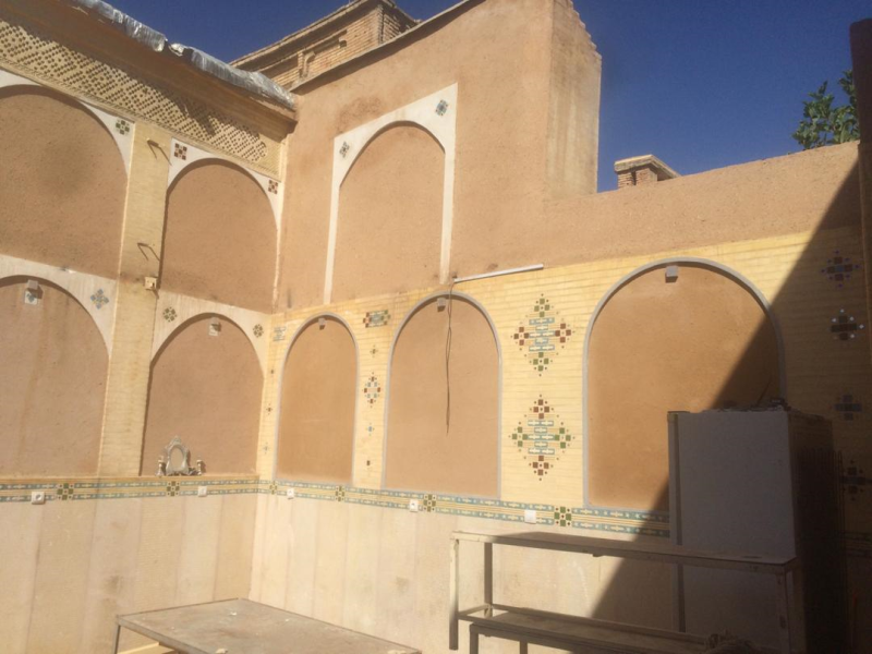 Golshan Hostel in Shiraz