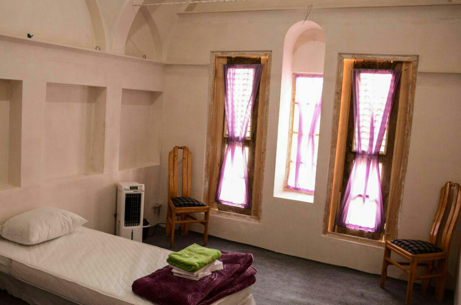 Kooshk-e Honar Hostel in Kashan