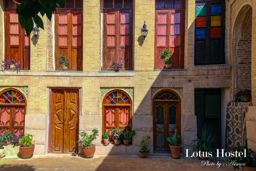 Lotus Hostel in Shiraz