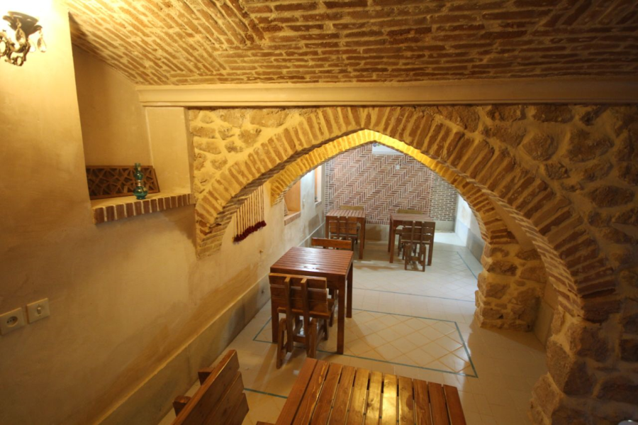 Mahmonir Guesthouse in Shiraz