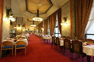 Pars Hotel Details