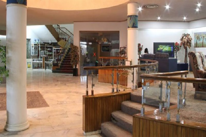 Parsian Azadi Hotel in Abadan