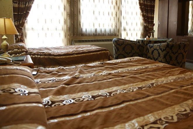 Parsian Azadi Hotel in Isfahan