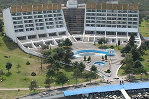 Parsian Azadi Khazar Hotel