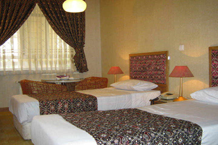 Parsian Azadi Hotel in Yazd