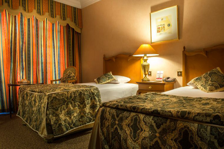 Parsian Esteghlal International Hotel