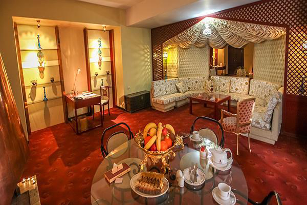 Parsian Esteghlal International Hotel