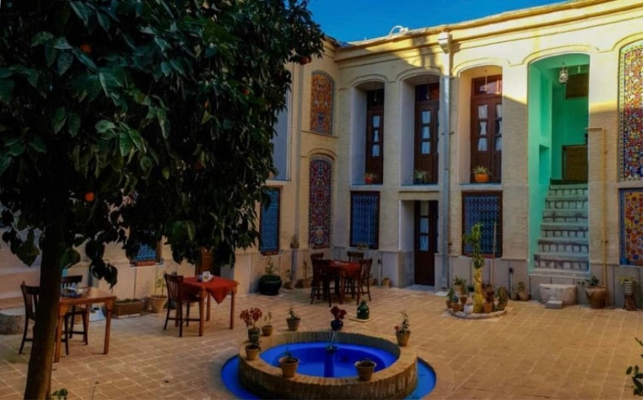 Pasin Traditional Hotel