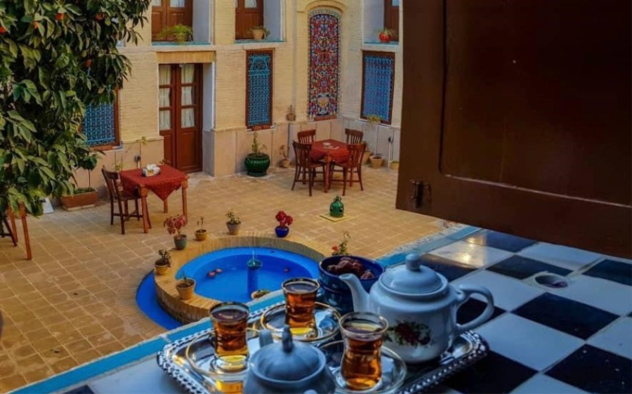 Pasin Traditional Hotel
