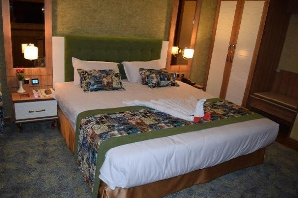 Parsian Azadi Hotel in Ramsar