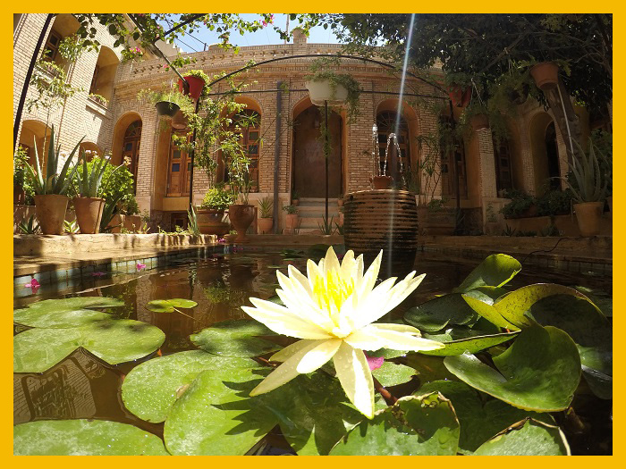 Shiraz Traditional Hotel