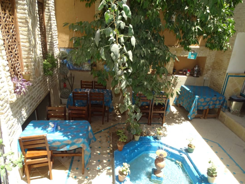 Raz Hostel in Shiraz