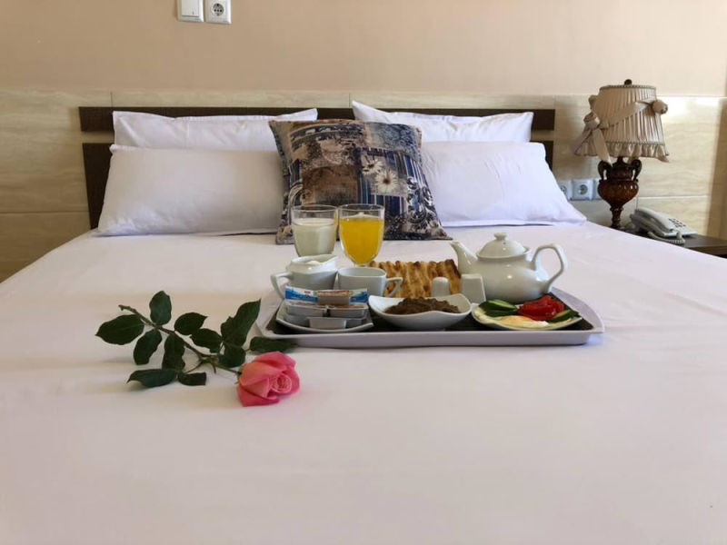 Razhia Hotel in Qazvin