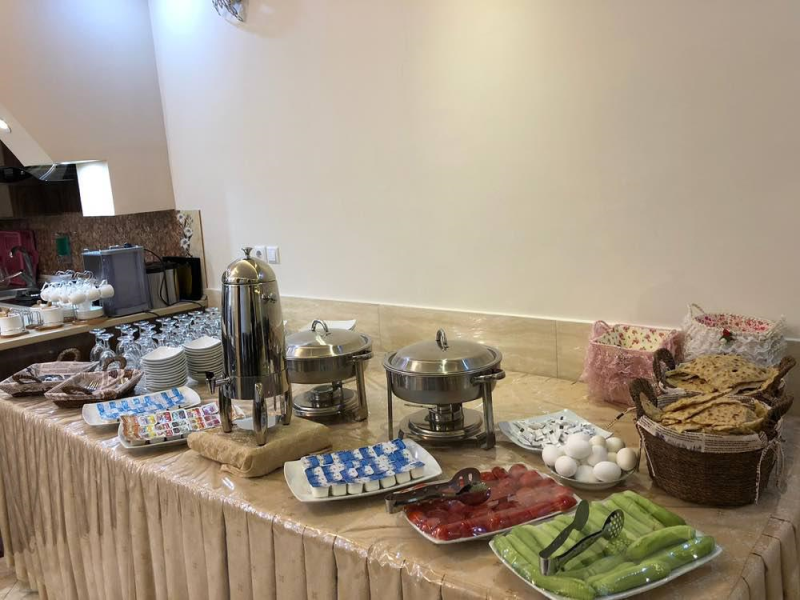 Razhia Hotel in Qazvin