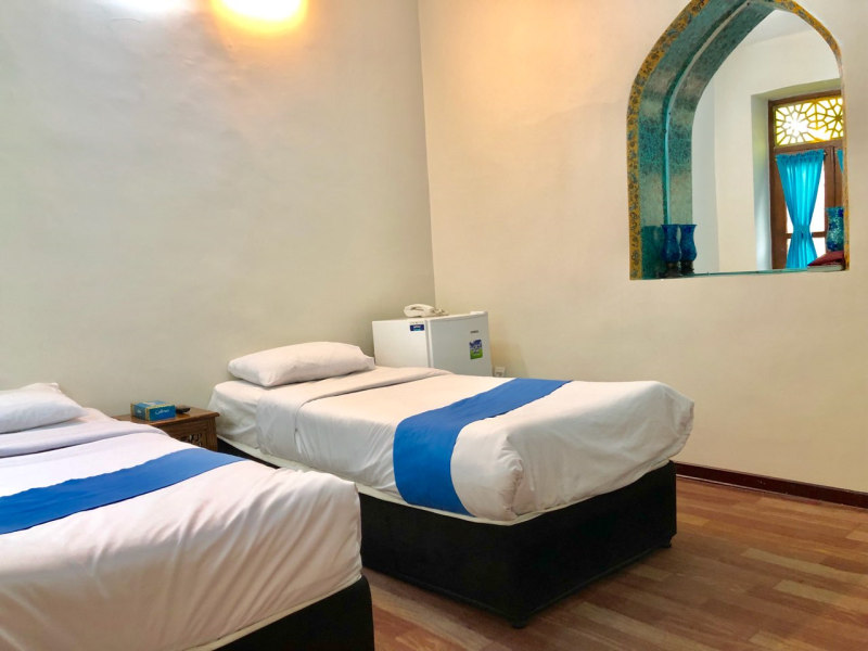 Saraye Ordibehesht Hotel