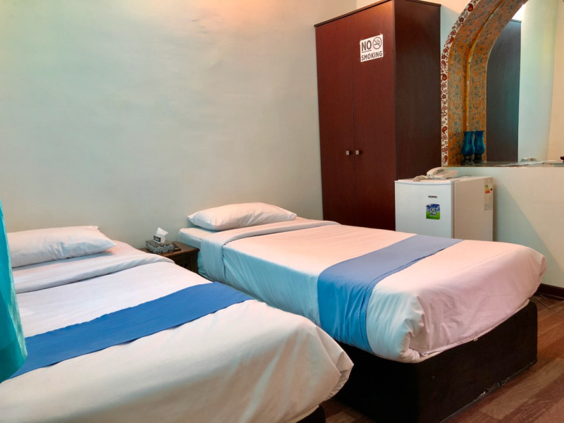Saraye Ordibehesht Hotel