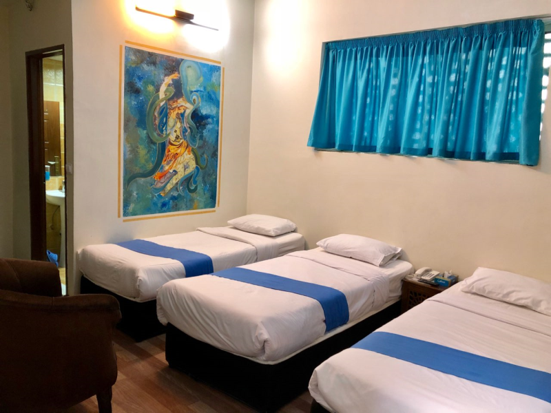 Saraye Ordibehesht Hotel