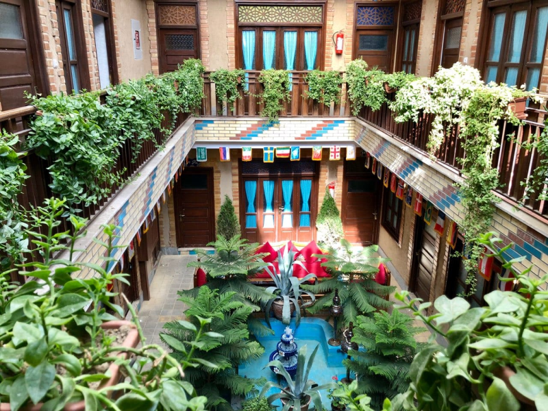 Saraye Ordibehesht Hotel