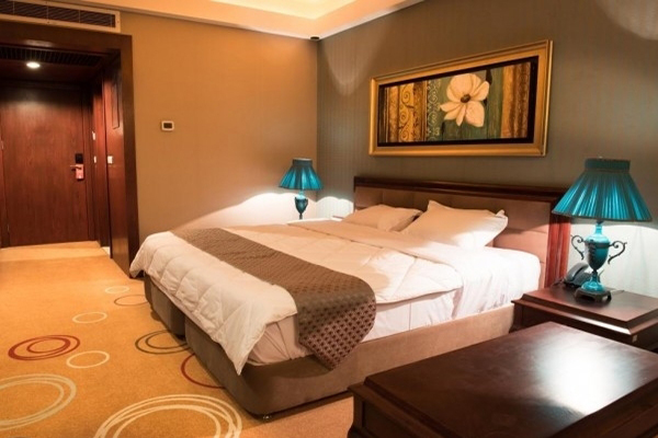 Shiraz Grand Hotel