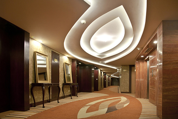 Shiraz Grand Hotel