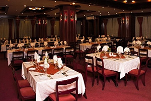 Pars Hotel Amenities