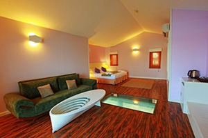 Toranj Marine Hotel in Kish