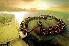 Toranj Hotel in Kish
