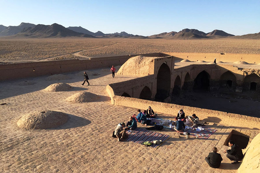 Varzaneh Desert Tours