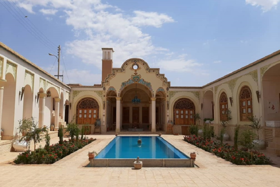 Yasmin Raheb Historic Hotel