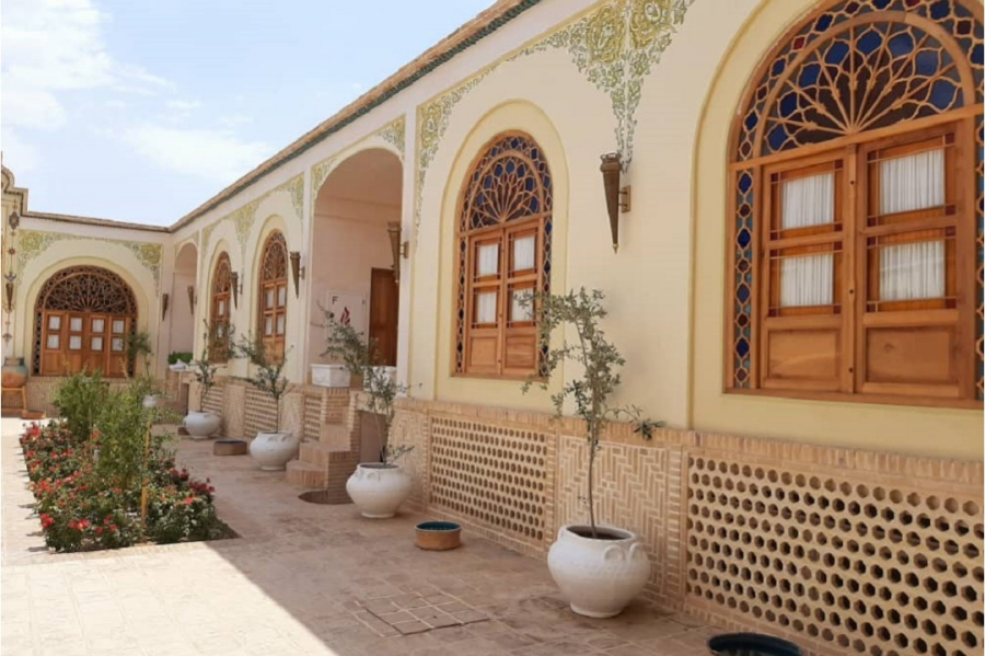Yasmin Raheb Historic Hotel