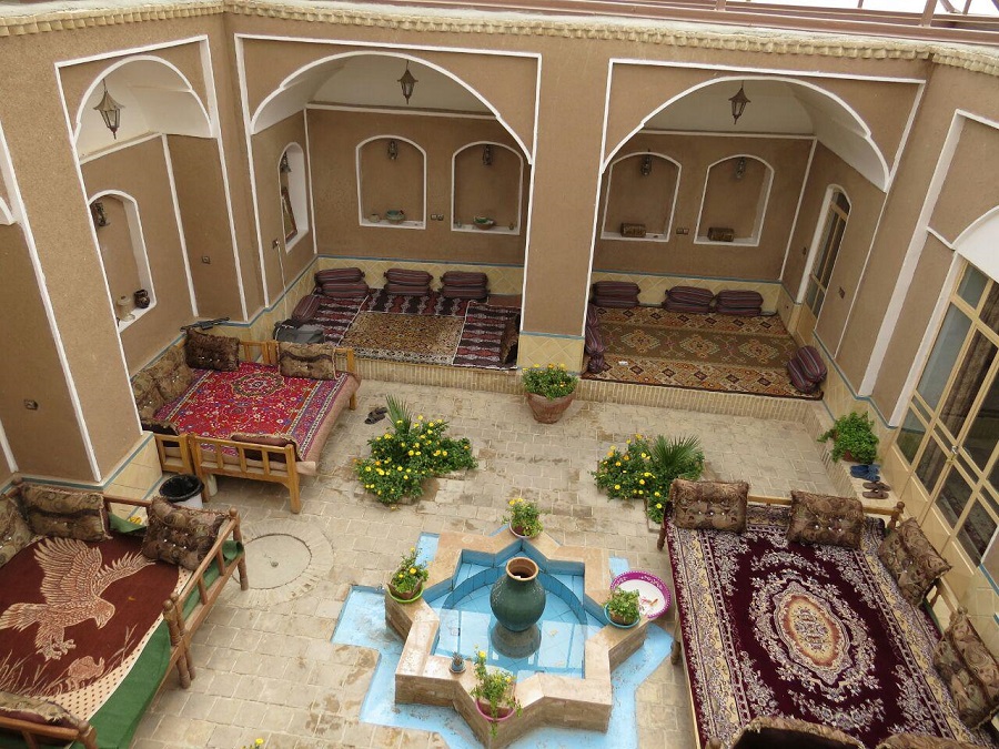Varzaneh Traditional Guesthouse